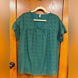 Women’s Top - V-Neck Babydoll, Short Sleeve with Textured Dot Print. Size L